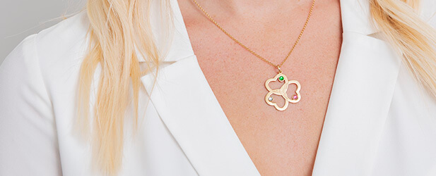 Heart necklace on a Solo Mio Jewelry model