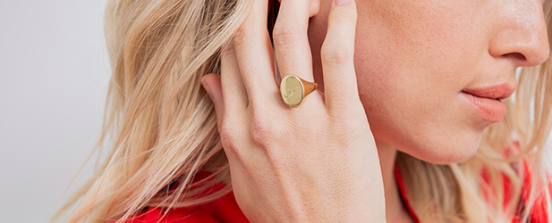 Initial ring on a Solo Mio Jewelry model